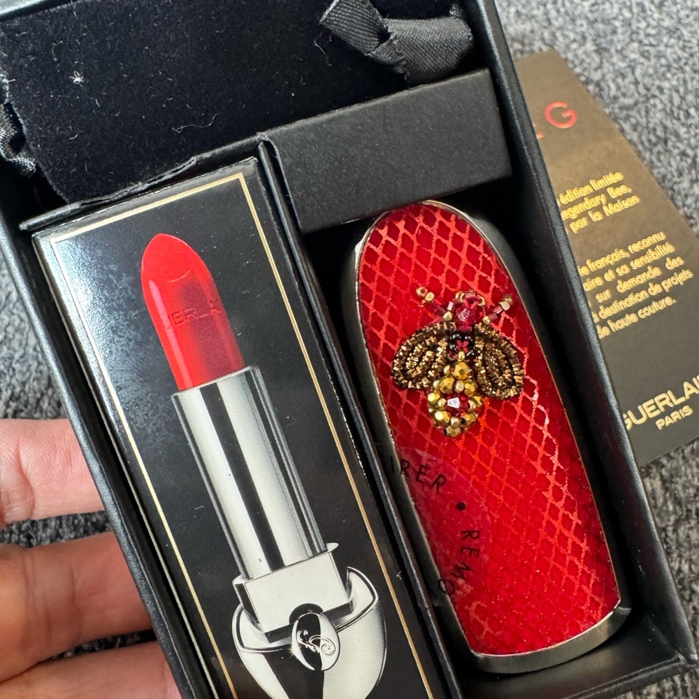 Prestige Rouge G Legendary Bee - Limited Edition
